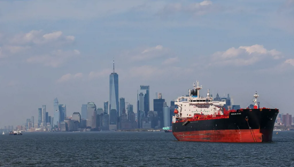 الخام الأميركي يرتفع رغم تمديد واشنطن وقف إطلاق النار مع إيران