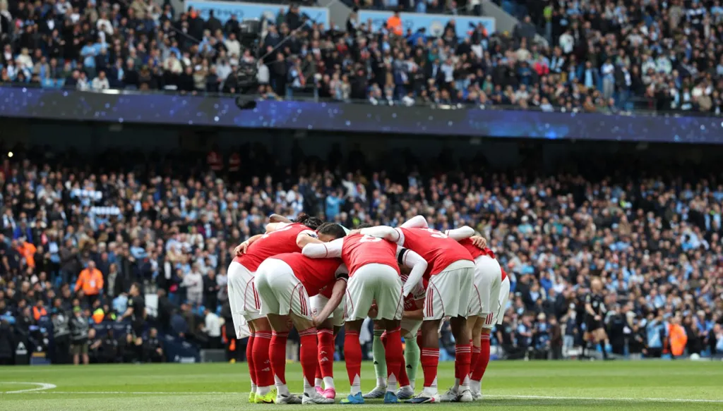 أرسنال تحت الضغط أمام نيوكاسل يونايتد... موعد المباراة والقنوات الناقلة