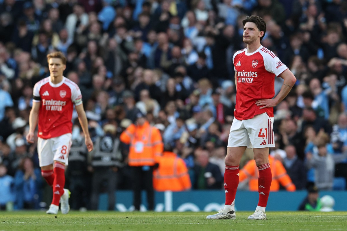 آرسنال لاستعادة صدارة الدوري الإنكليزي موقتاً. (أ ف ب)