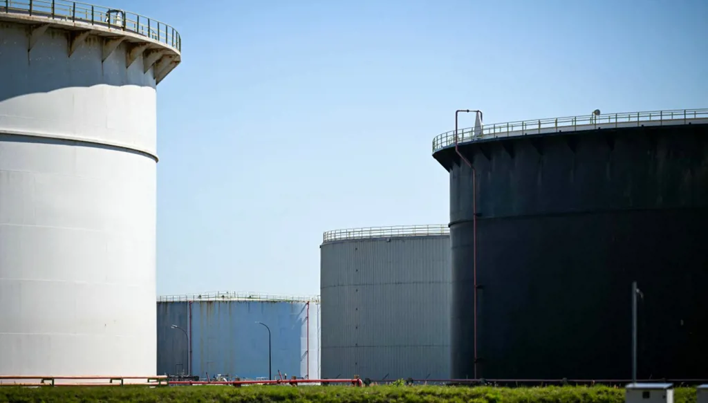 النفط يرتفع وسط مخاوف من تصعيد عسكري في الشرق الأوسط