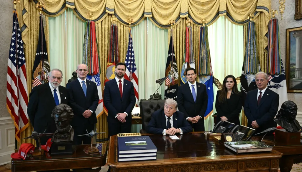 الجولة الثانية من المحادثات بين لبنان وإسرائيل... ترامب: تمديد وقف النار لـ3 أسابيع