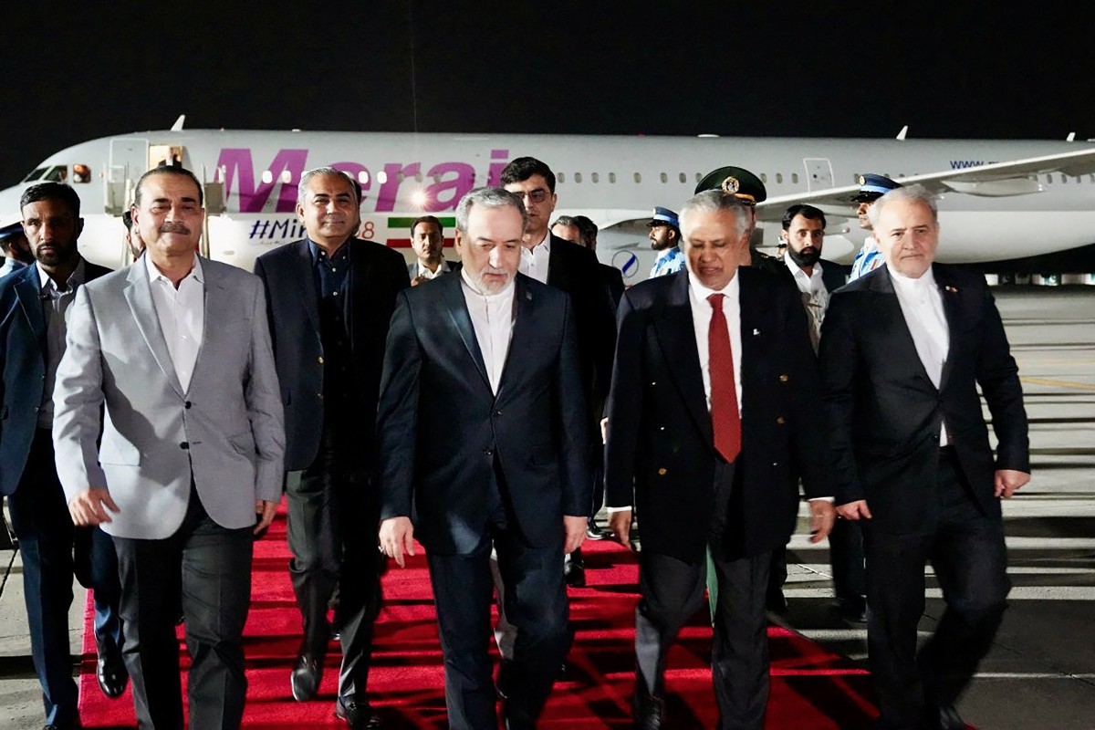 وصول عراقجي إلى باكستان (أ ف ب). 