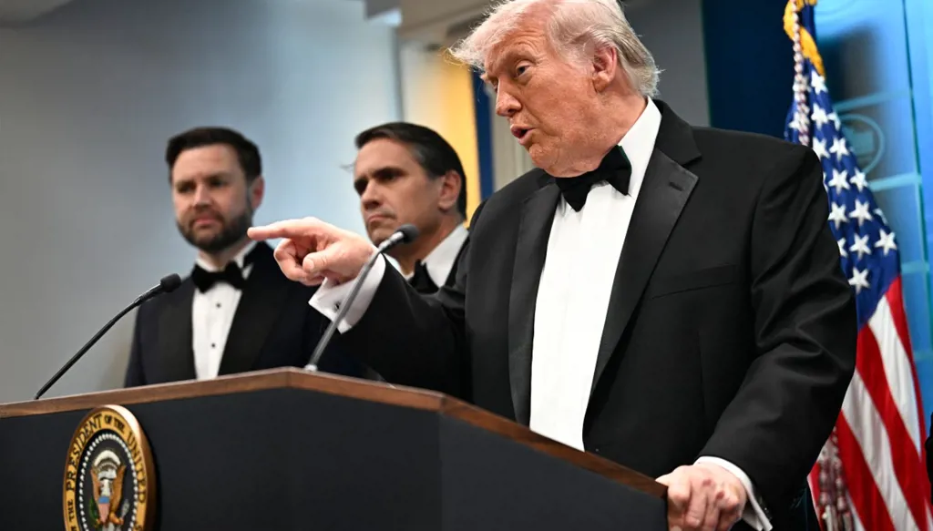 بعد إطلاق النار في البيت الأبيض... تساؤلات عن إجراءات أمن ترامب