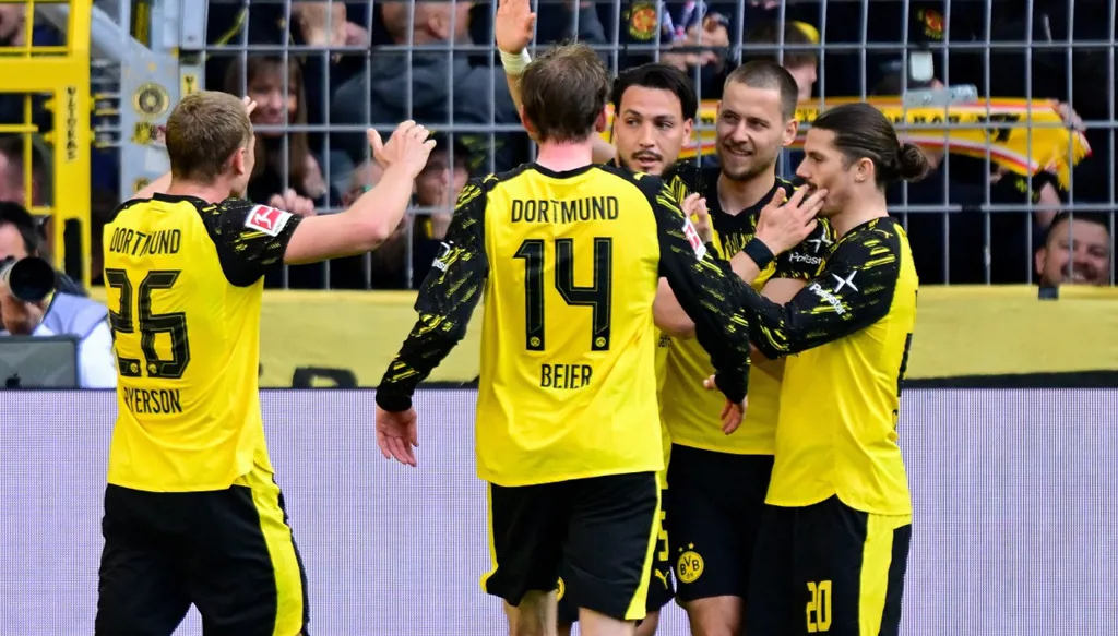 من مباراة دورتموند وفرايبورغ. (أ ف ب)