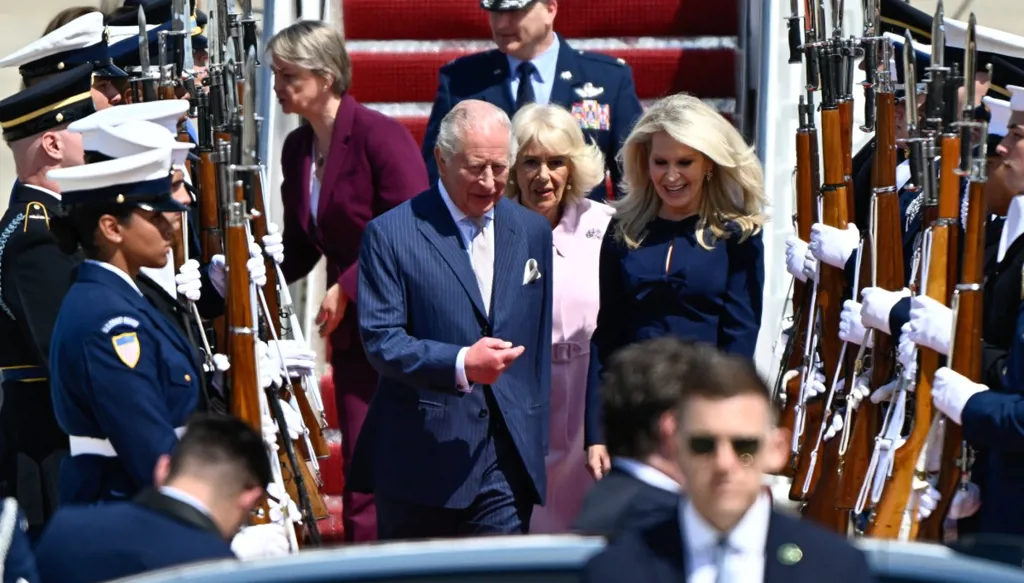 الملك تشارلز الثالث يبدأ زيارة دولة الى الولايات المتحدة