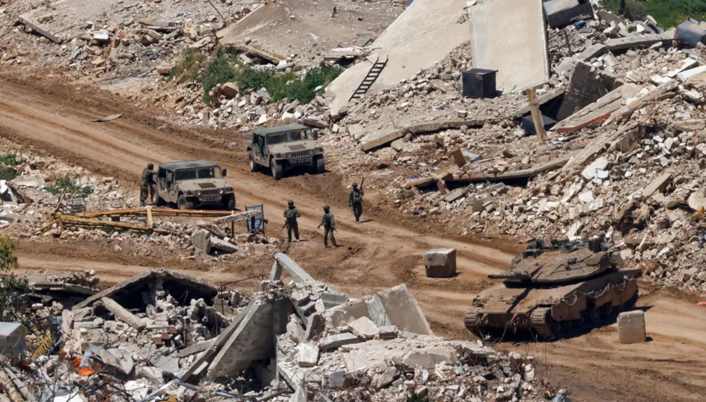 ترامب يطالب نتنياهو بأن تكون الضربات في لبنان محدودة... والتصعيد مستمر