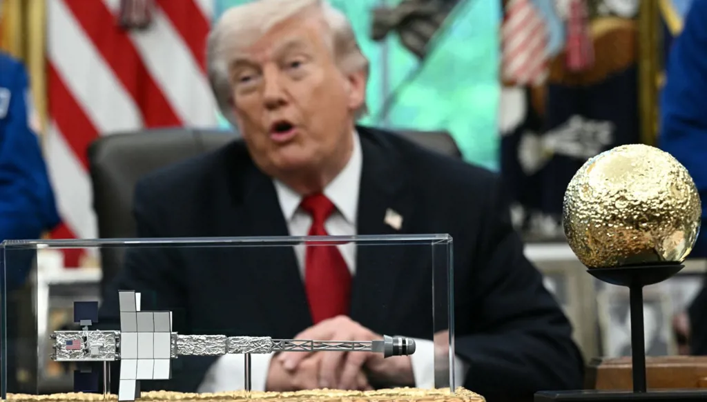 ترامب ينشر على تروث سوشال رابطاً يقود إلى رسم له مرفق بعبارة "العاصفة قادمة ولا يمكن لأحد إيقاف ما هو قادم"