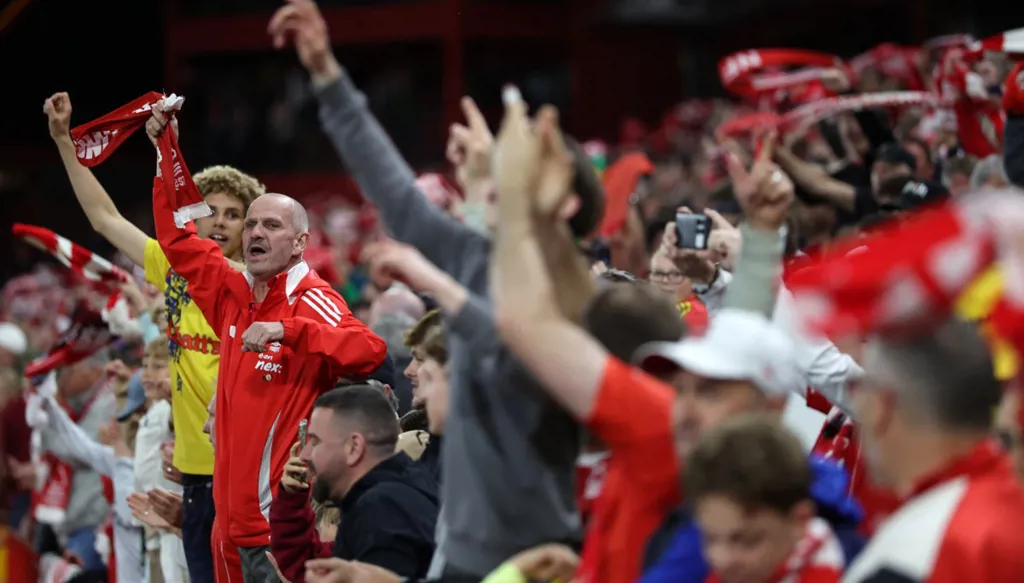 نوتنغهام يُفاجئ أستون فيلا وبراغا يتفوّق على فرايبورغ في الدوري الأوروبي