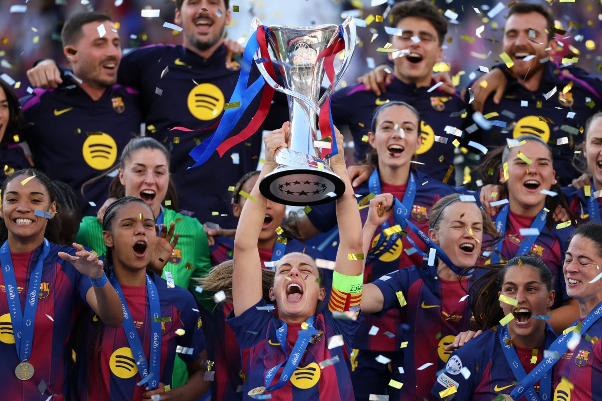برشلونة متوّجاً بلقب دوري أبطال أوروبا. (أ ف ب)