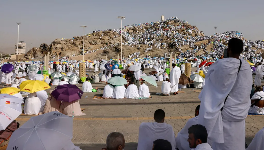رئيس هيئة الحج لـ"النهار":7500 حاج لبناني يؤدون المناسك والتنظيم ممتاز (فيديو)