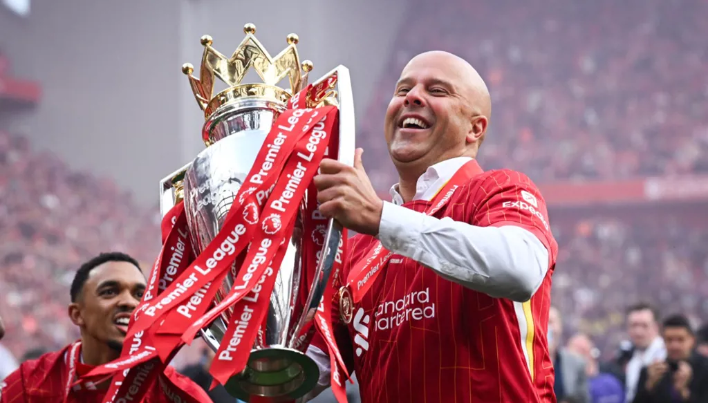 ليفربول يعلن الطلاق مع سلوت