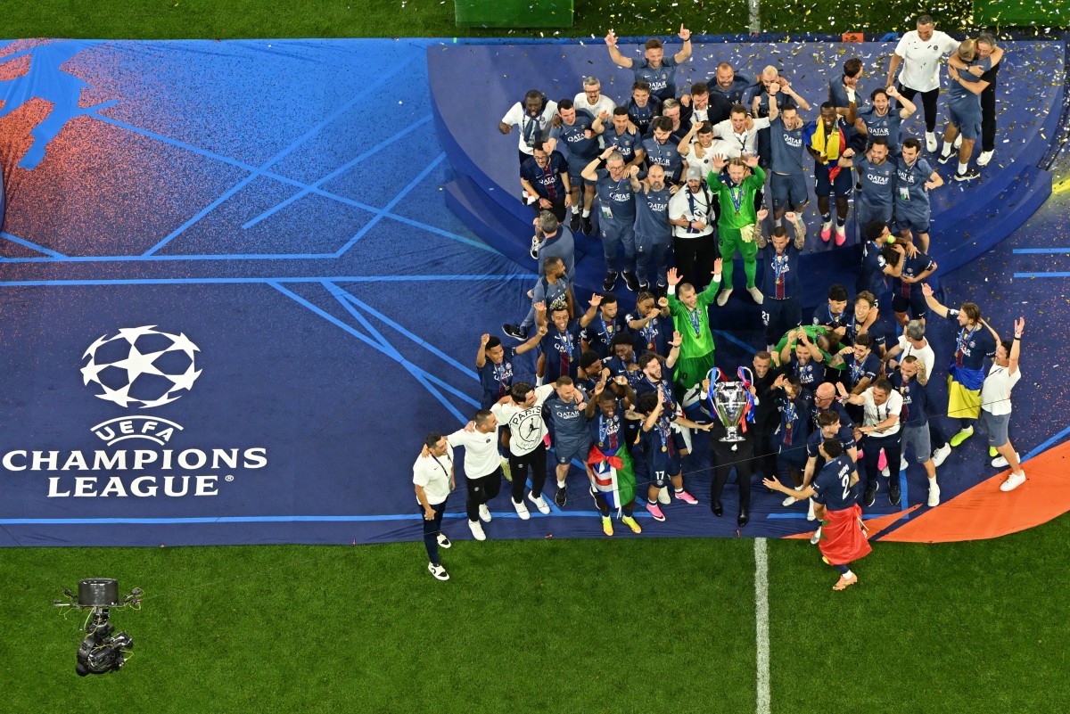 من تتويج باريس سان جيرمان بلقب دوري أبطال أوروبا. (أ ف ب)