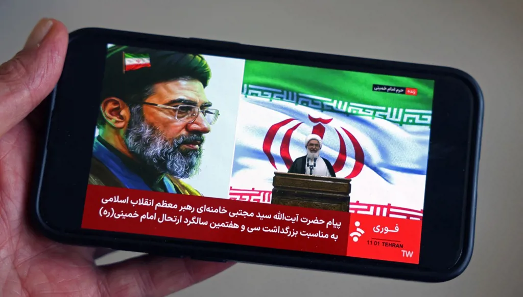 وزير داخلية باكستان يتوجه إلى طهران