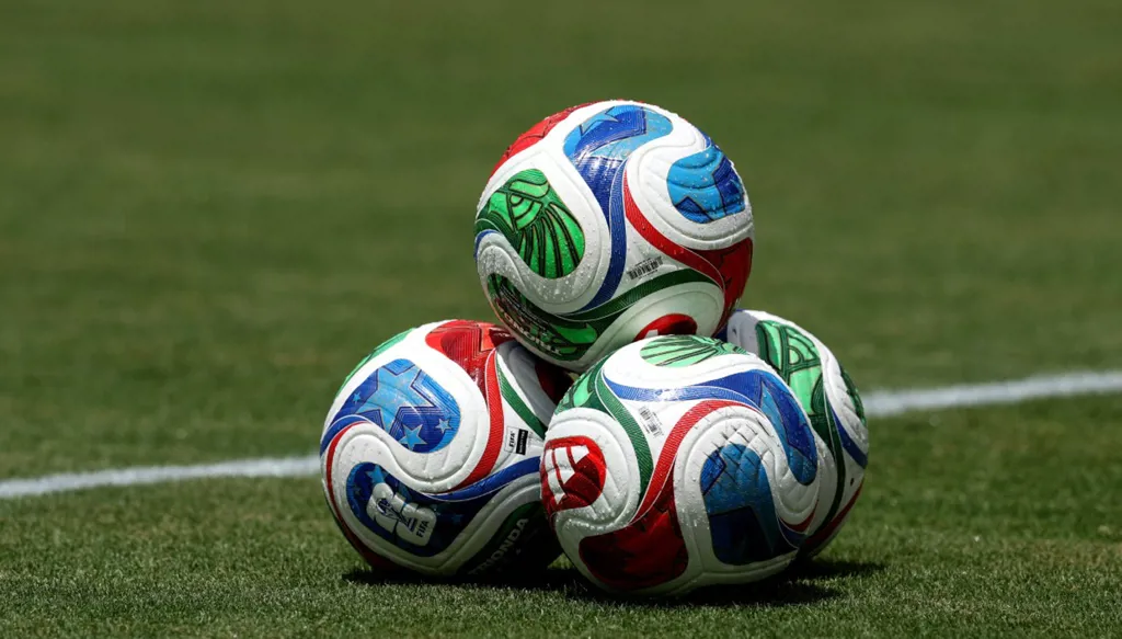إطلاق نار بالقرب من معسكر منتخب إنكلترا قبل كأس العالم 2026 (فيديو)
