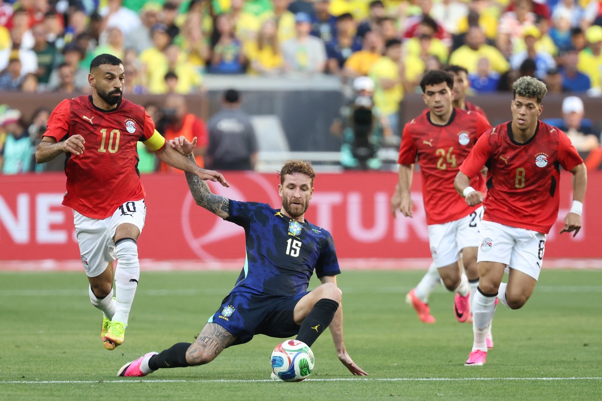محمد صلاح مع منتخب مصر. (أ ف ب)
