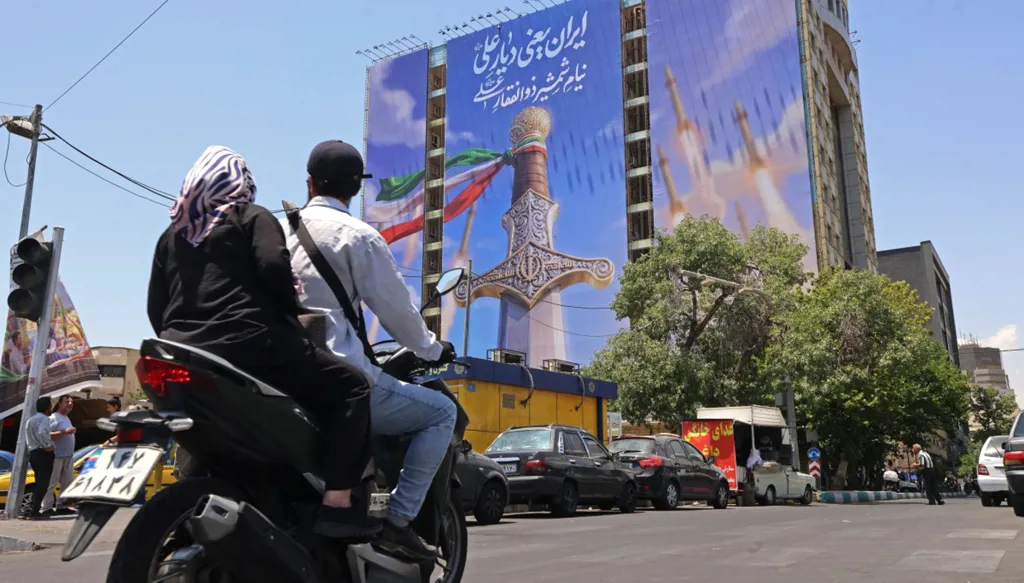 سويسرا تعرض استضافة توقيع تفاهم محتمل بين واشنطن وطهران