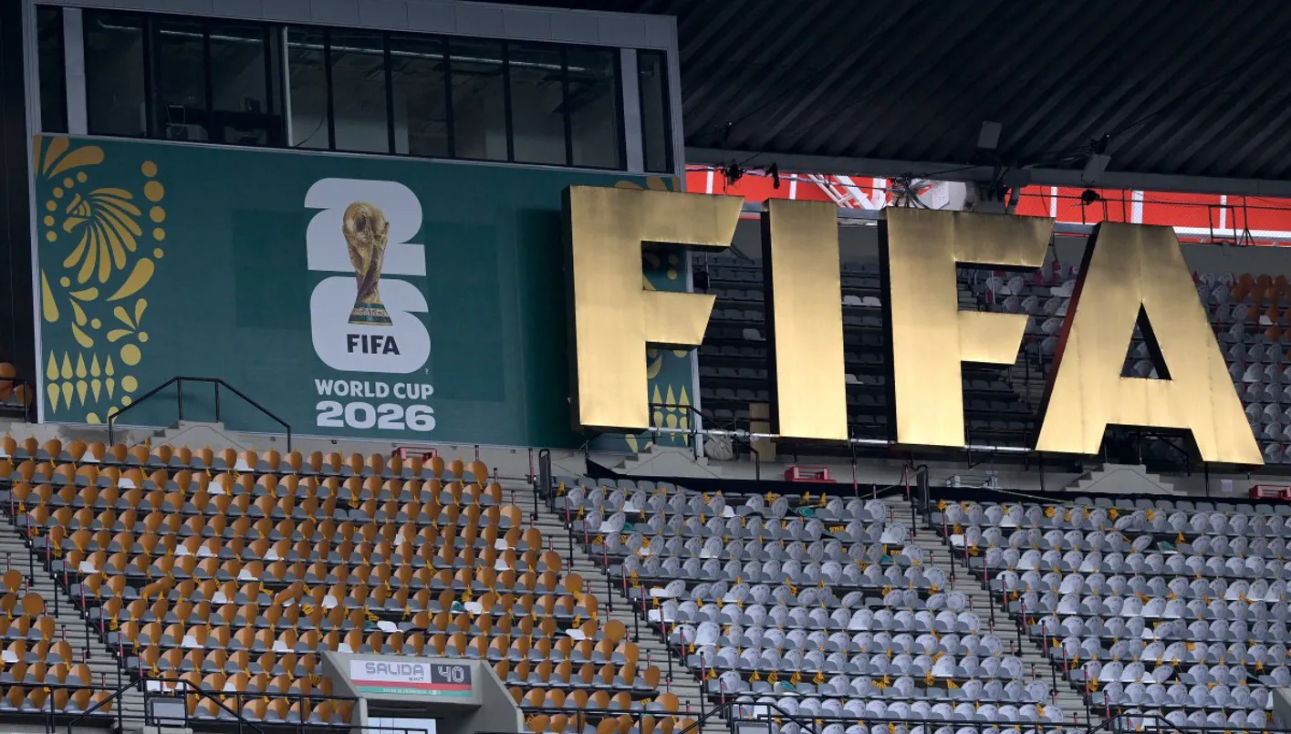 استعدادات كأس العالم 2026 تشهد أسعاراً صادمة وانتقادات، مع أ