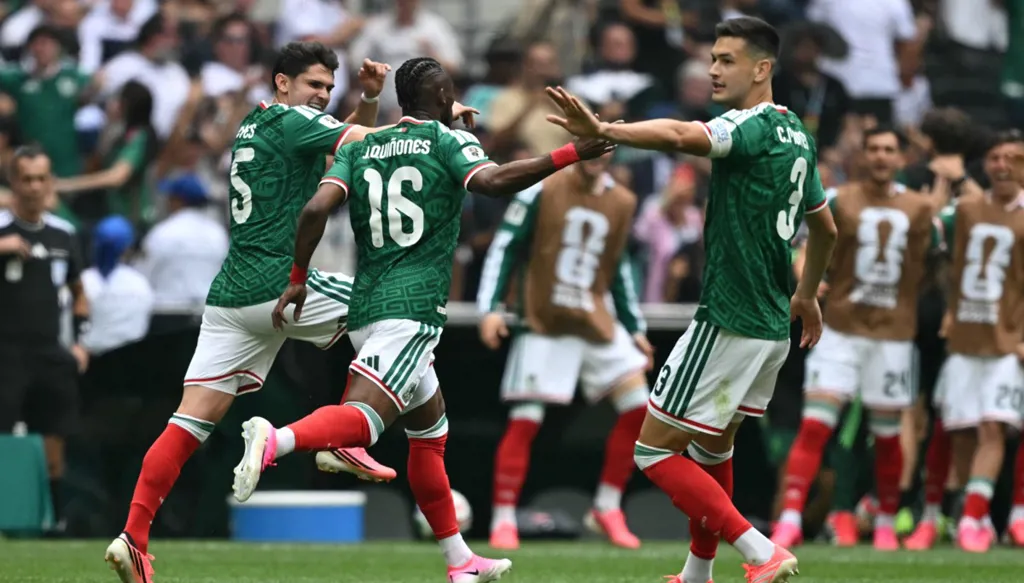 نجم القادسية جوليان كينيونيس يسجل أول أهداف كأس العالم 2026 (فيديو)