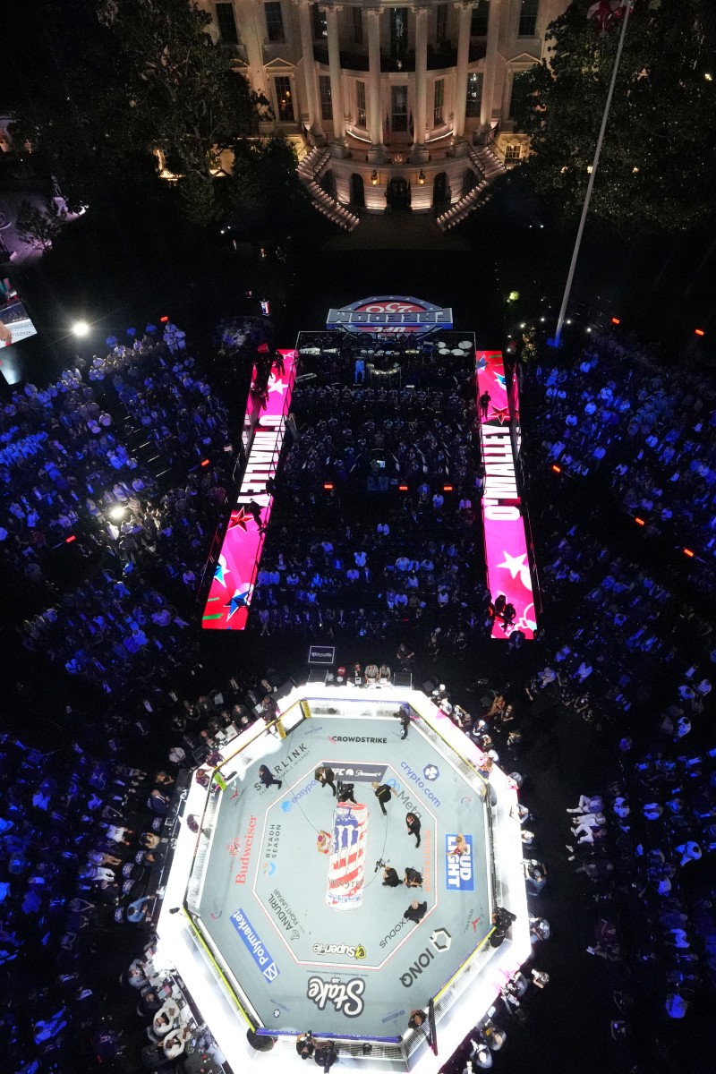 يوم تاريخي في البيت الأبيض بتنظيم UFC Freedom 250. (أ ف ب)
