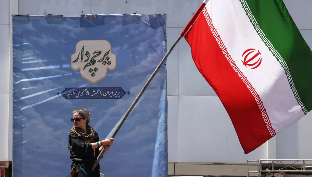 إيران تتغير من الداخل... ماذا بعد تراجع الحجاب الإلزامي؟