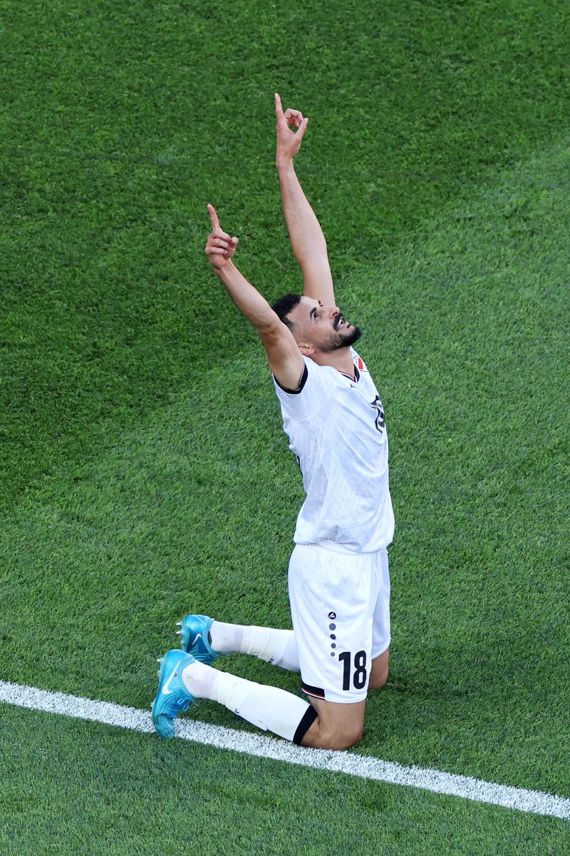 أيمن حسين. (أ ف ب)