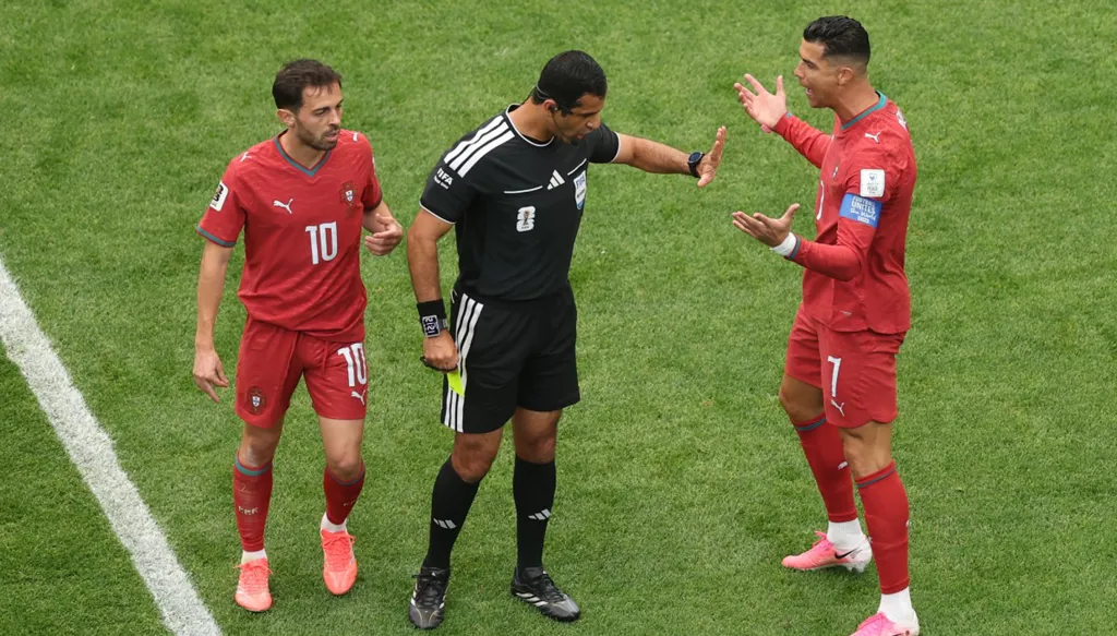 من هو الحكم القطري عبد الرحمن الجاسم الذي يقود مباراة البرتغال والكونغو الديمقراطية في كأس العالم 2026؟