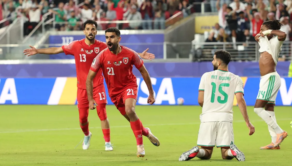 الأردن ضد الجزائر. (أ ف ب)