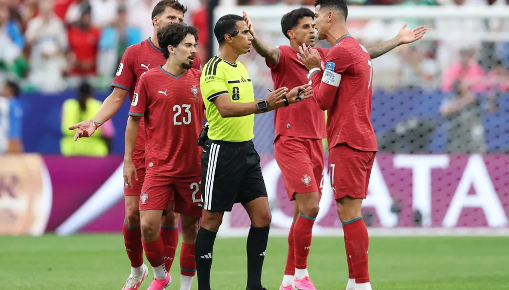 من هو الحكم المغربي جلال جيد الذي يقود مباراة البرتغال ضد أوزبكستان في كأس العالم 2026؟