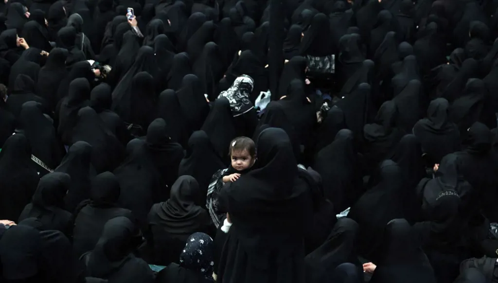 عاشوراء الحسين من نموذج الفروسية إلى مثال الضحية