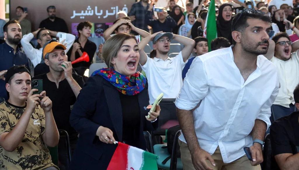 هذا ما عاشه لاعبو إيران بعد هدف الجزائر في كأس العالم 2026 (فيديو)
