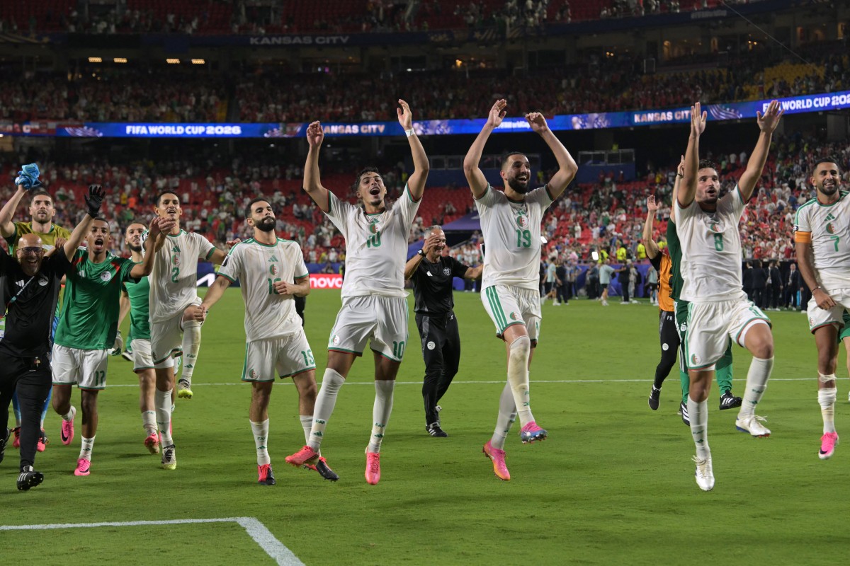 لاعبو منتخب الجزائر. (أ ف ب)