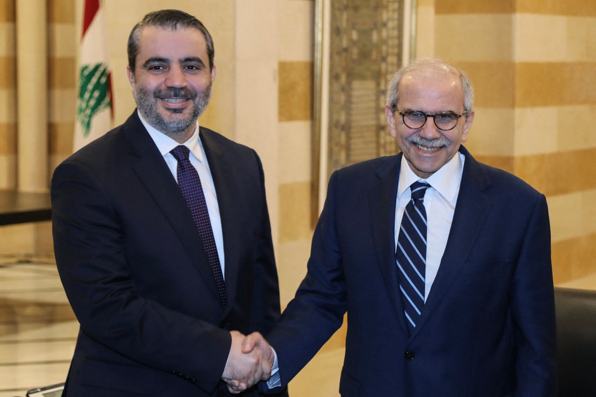 رئيس الوزراء اللبناني نواف سلام ووزير الخارجية السوري أسعد الشيباني. (أ ف ب)