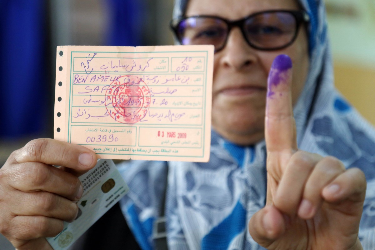 الانتخابات التشريعية في الجزائر (أ ف ب).