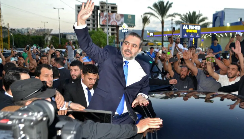 وزير الخارجية السوري أسعد الشيباني  في طرابلس (أ ف ب)