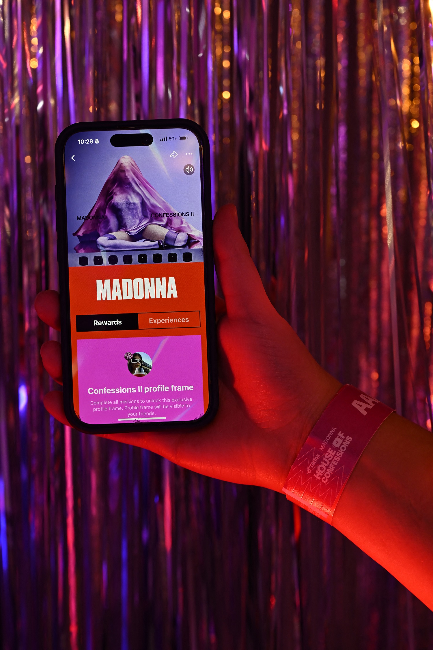 جانب من فعالية “Madonna's House of Confessions“ في نيويورك. (أ ف ب)