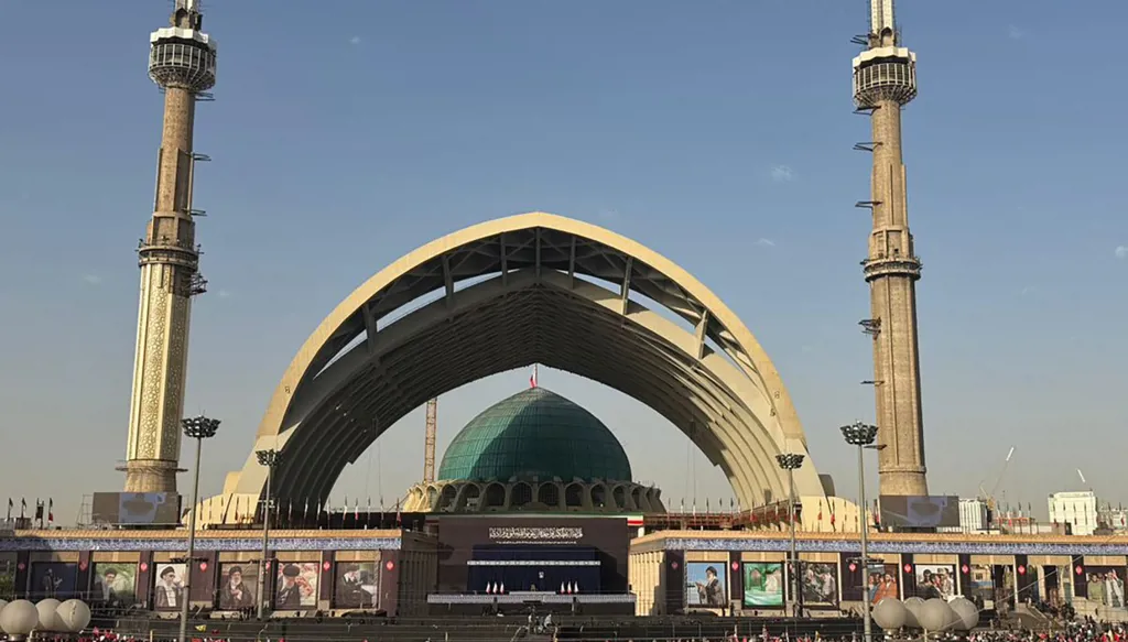 مراسم تشييع خامنئي (أ ف ب). 