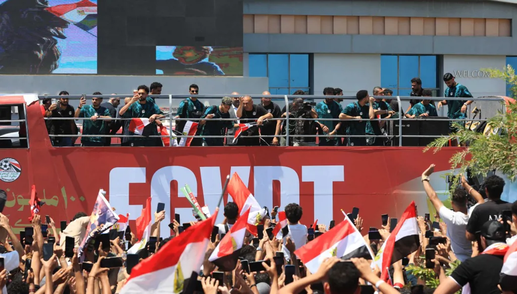 خلف الحبتور يكافئ بعثة مصر بعد إنجاز كأس العالم 2026