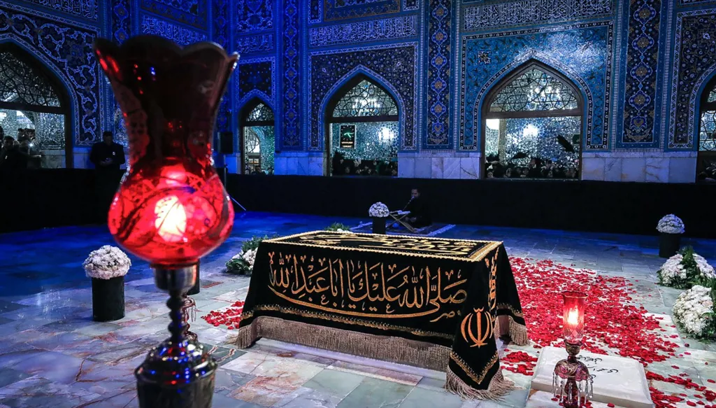 صحيفة إيرانية تضع ترامب وقادة أوروبيين على قائمة الانتقام لمقتل خامنئي (صورة)