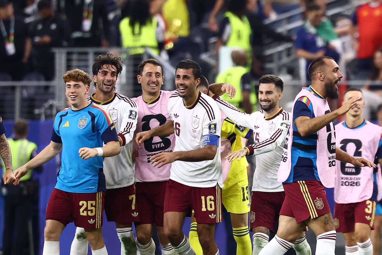 لاعبو منتخب إسبانيا. (أ ف ب)