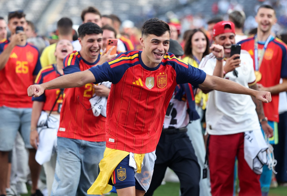 بيدري بعد الفوز بكأس العالم 2026. (أ ف ب)