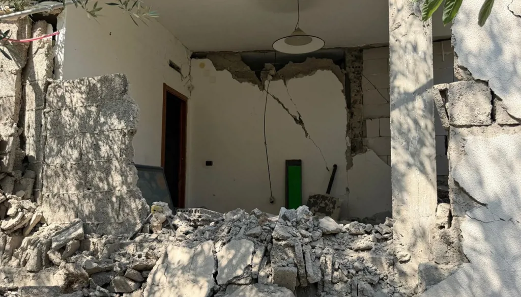 26 جريحاً وإجلاء العشرات جراء زلزال في جنوب إيطاليا