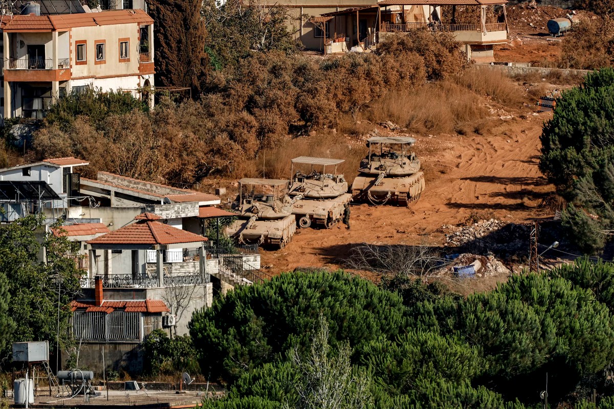الجيش الاسرائيلي في جنوب لبنان (أ ف ب)