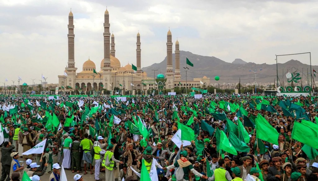 أكثر من 120 قتيلاً في أعنف مواجهات بين القوات الحكومية اليمنية والحوثيين منذ سنوات
