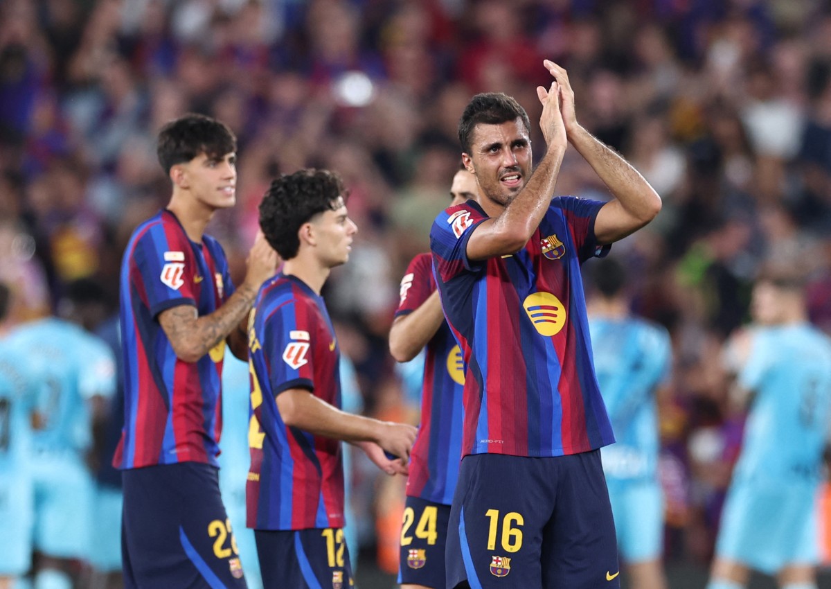 رودري بقميص برشلونة. (أ ف ب)