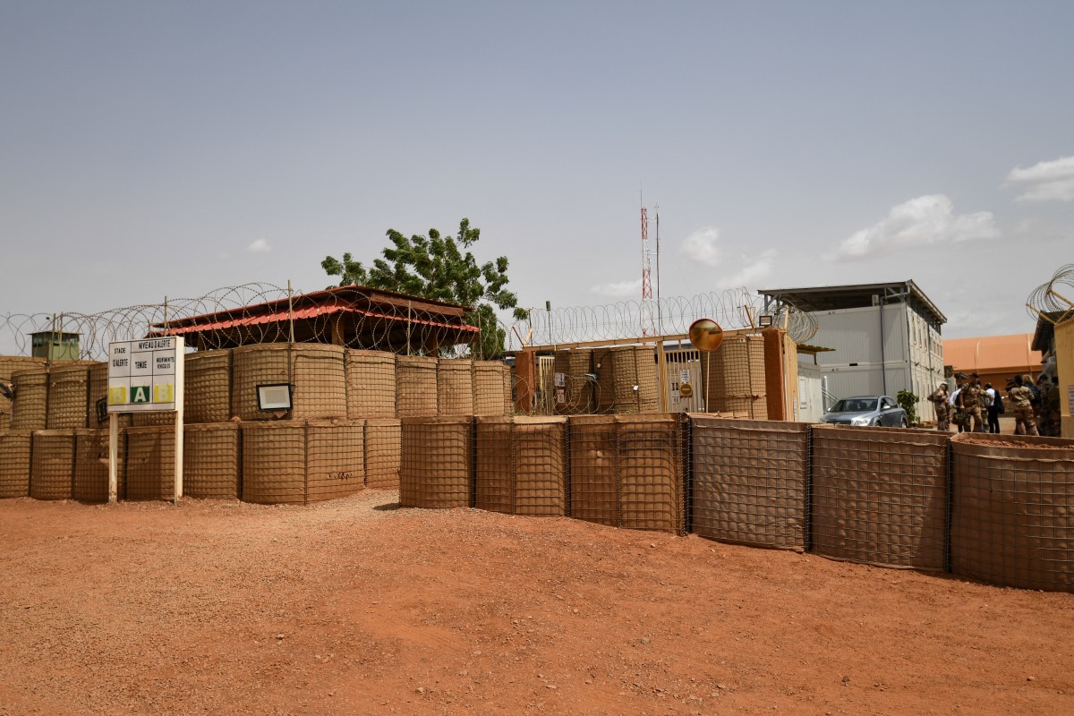 قاعدة عسكرية في نيامي (أ ف ب).
