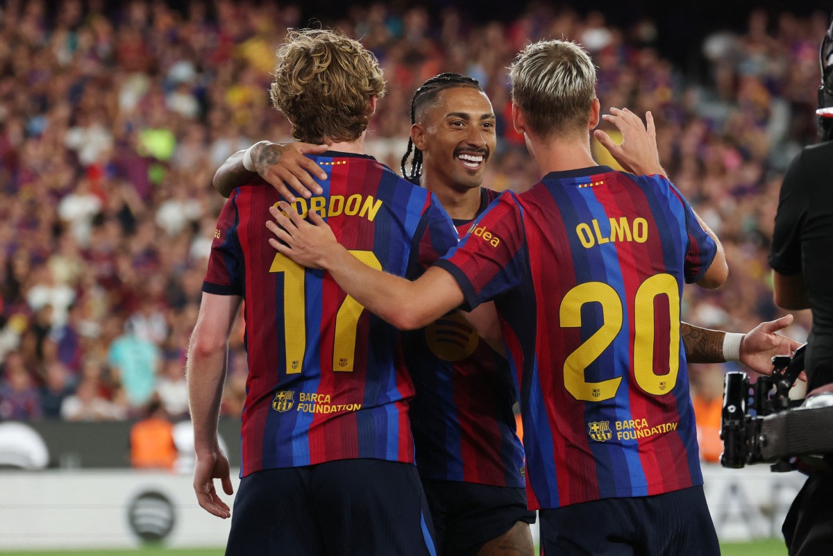 برشلونة يضرب بقوّة أمام رايو فاييكانو. (أ ف ب)