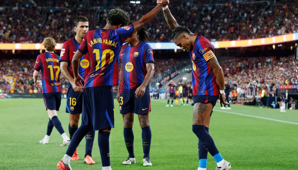 برشلونة يكتسح رايو فاييكانو في الدوري الإسباني (فيديو)