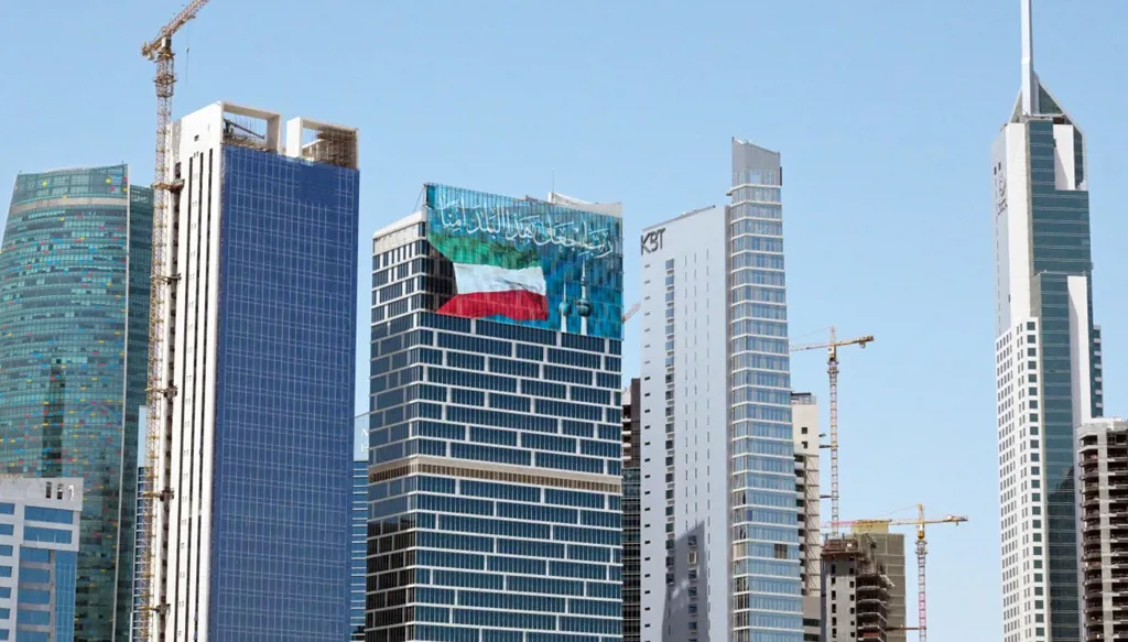 الجيش الكويتي: نتصدى لهجمات صاروخية وطائرات مسيرة من إيران