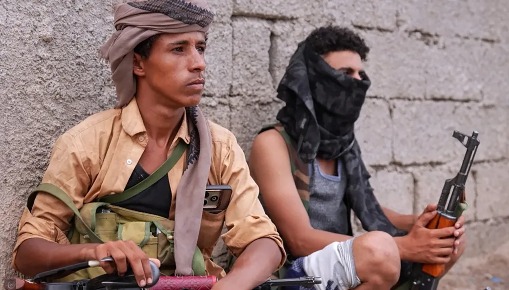 واشنطن ترفع سقفها ضد الحوثيّين... غطاء سياسيّ للحسم؟