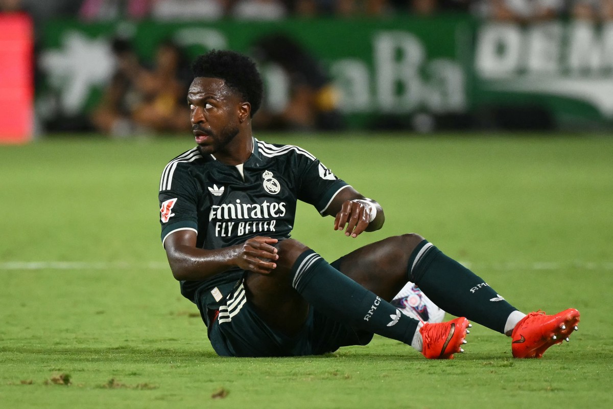 هل يُهدّد ديوماندي مكان فينيسيوس في تشكيلة ريال مدريد الأساسية؟